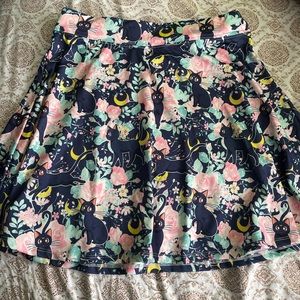 Sailor moon (Luna) shirt size large